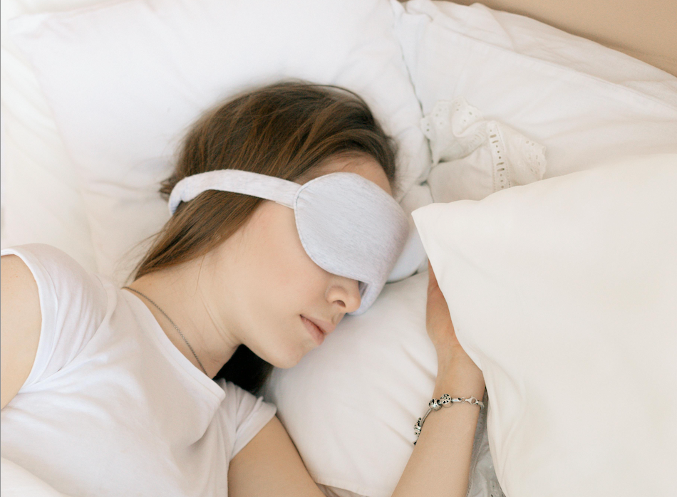 Beauty Sleep: Nighttime Skincare Tips for Maximum Regeneration